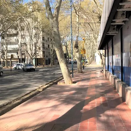 Calidos Departamentos En Ciudad Con Cochera Mendoza Exterior photo